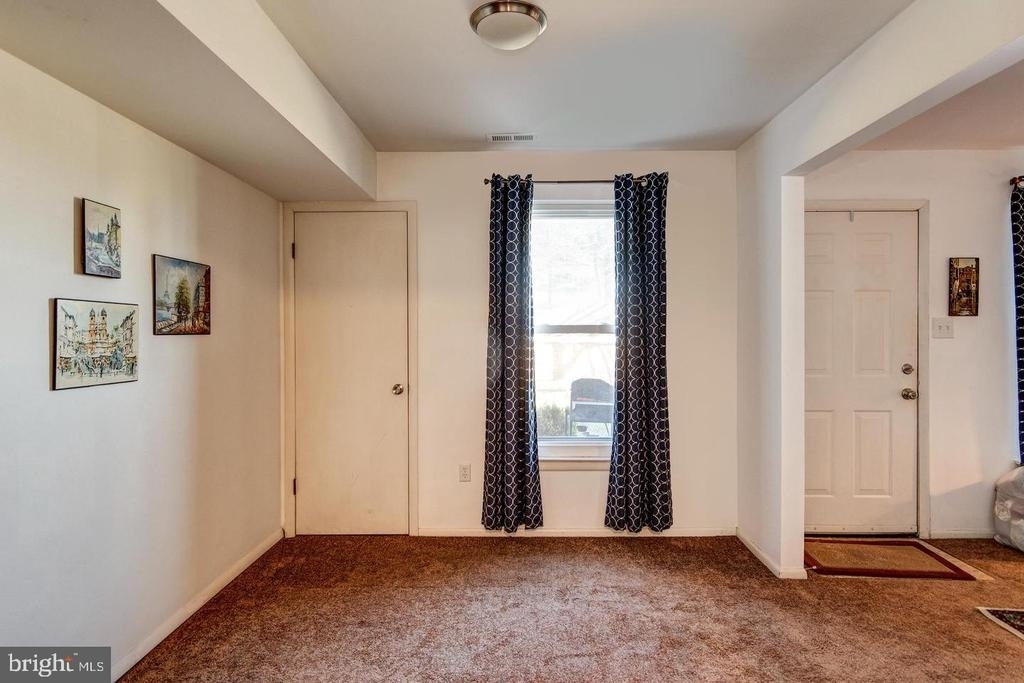 1013 Harbour Drive - Photo 8