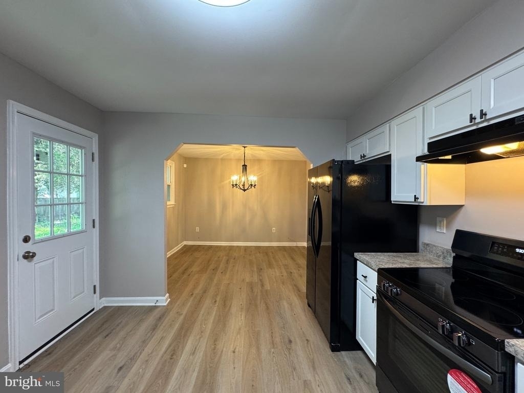 29831 Lee Road - Photo 2