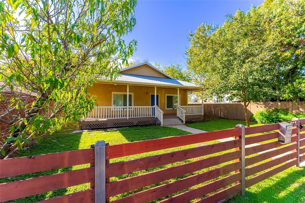 1209 E 3rd St - Photo 0