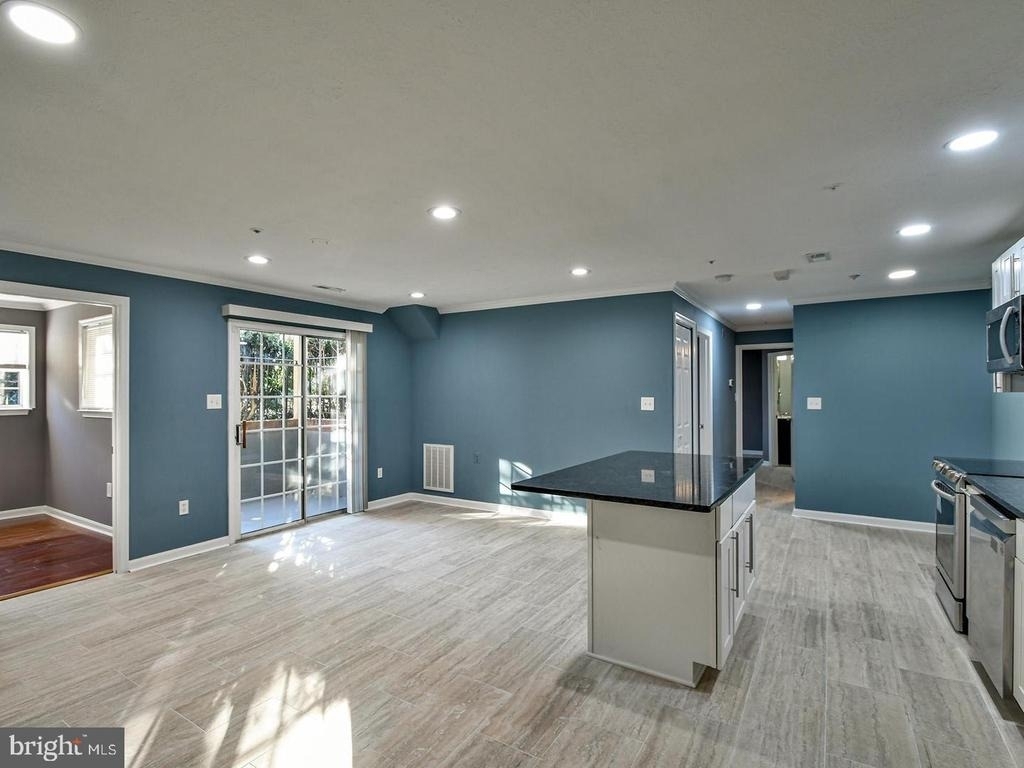 2010 Alice Avenue - Photo 4