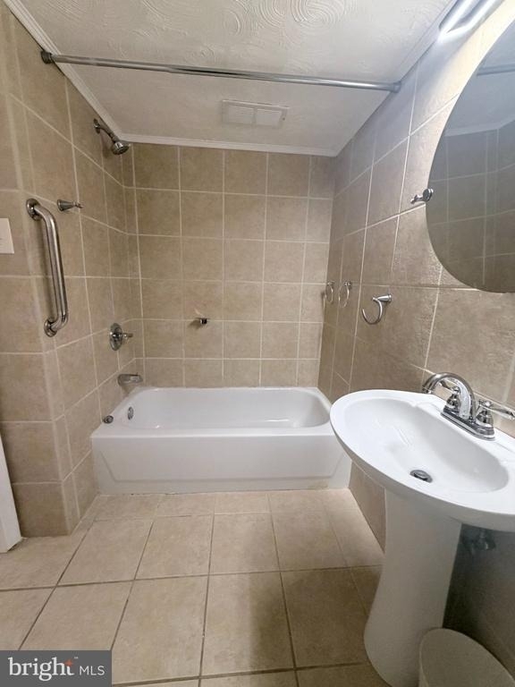 10118 Campus Way S - Photo 8