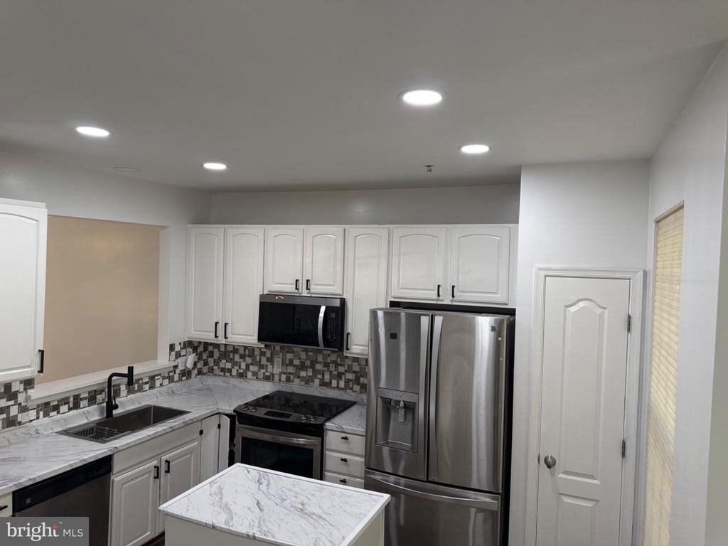 714 Parev Way - Photo 47