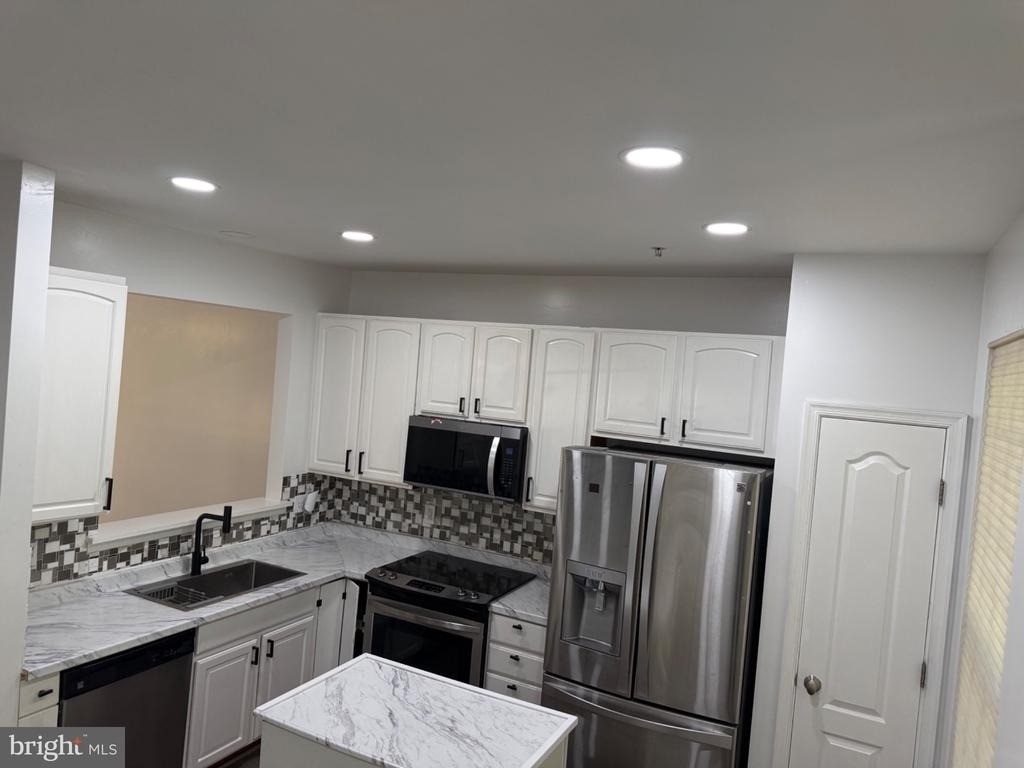 714 Parev Way - Photo 48