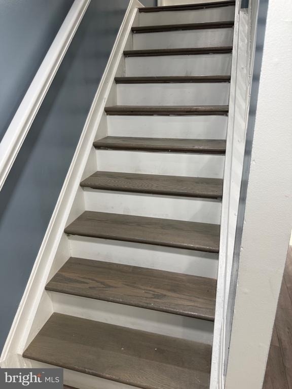 714 Parev Way - Photo 37