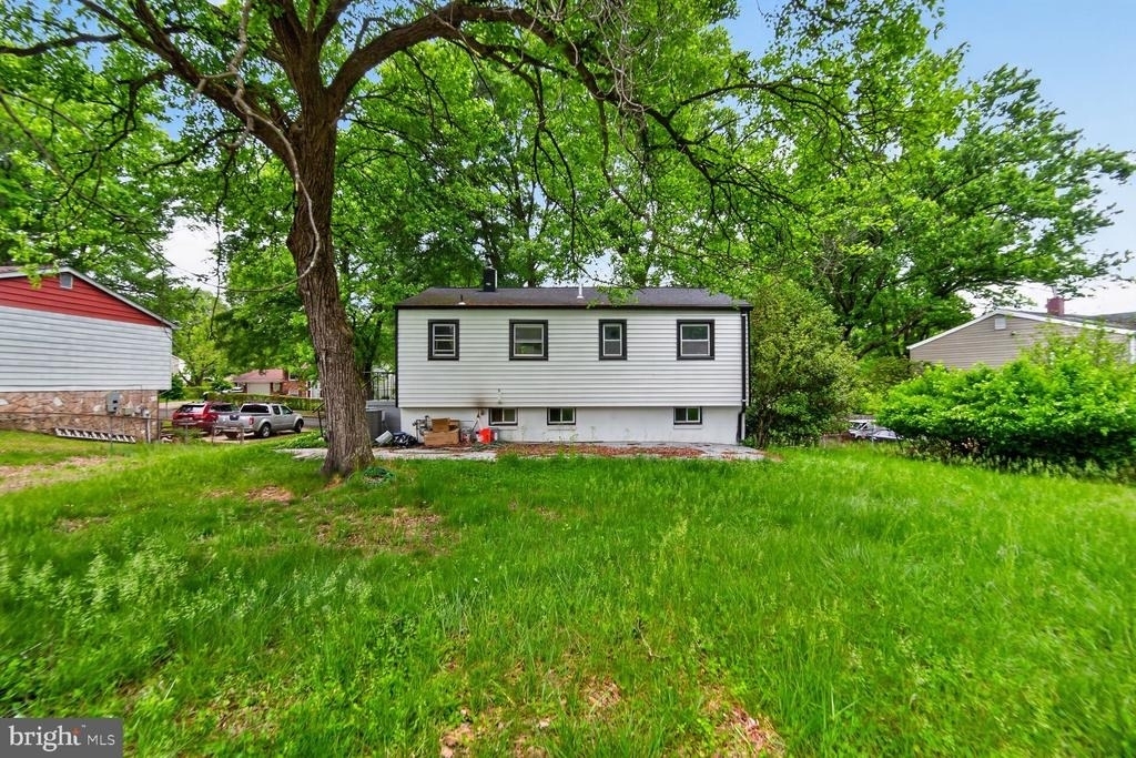 3604 Halloway N - Photo 23