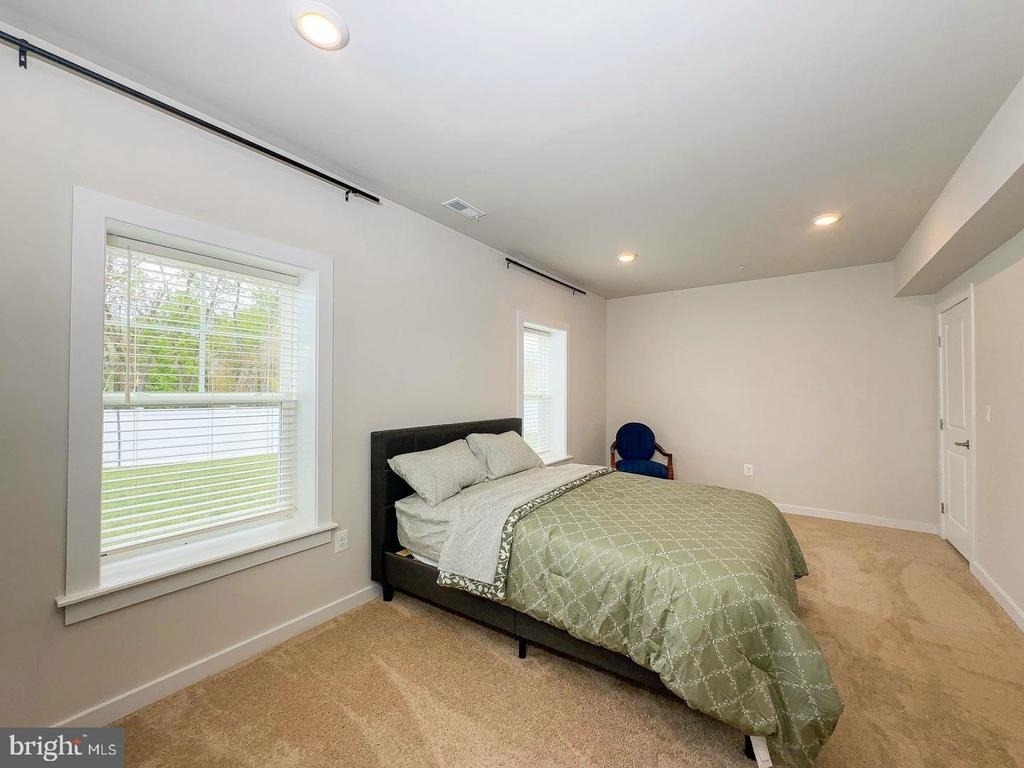 6717 Glenhurst Drive - Photo 10