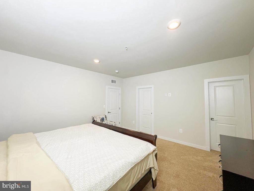 6717 Glenhurst Drive - Photo 12