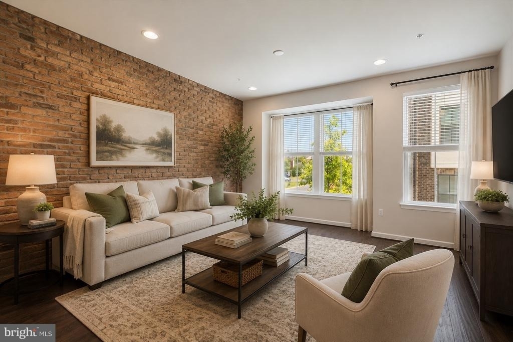 6102 Chronicle Street - Photo 3