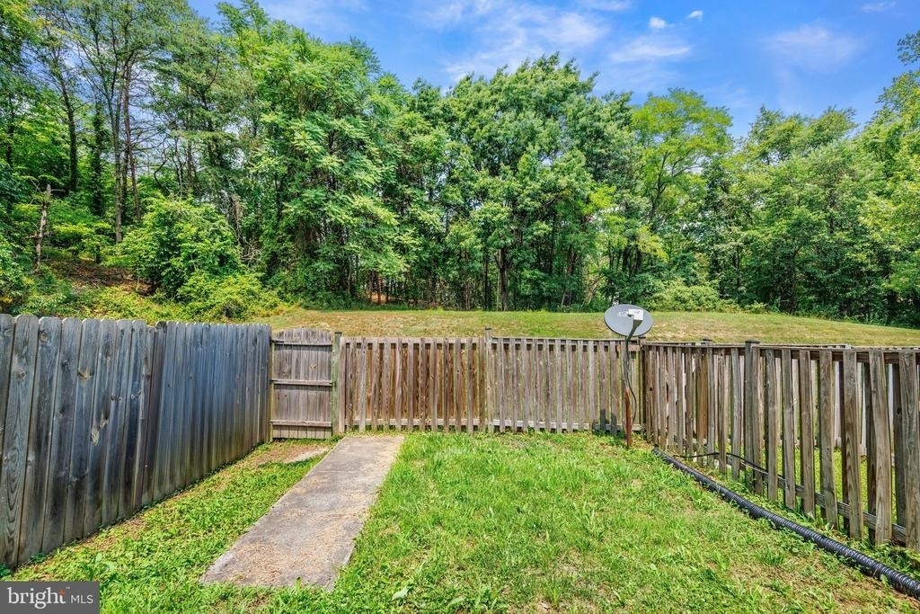 7110 Marbury Court - Photo 36