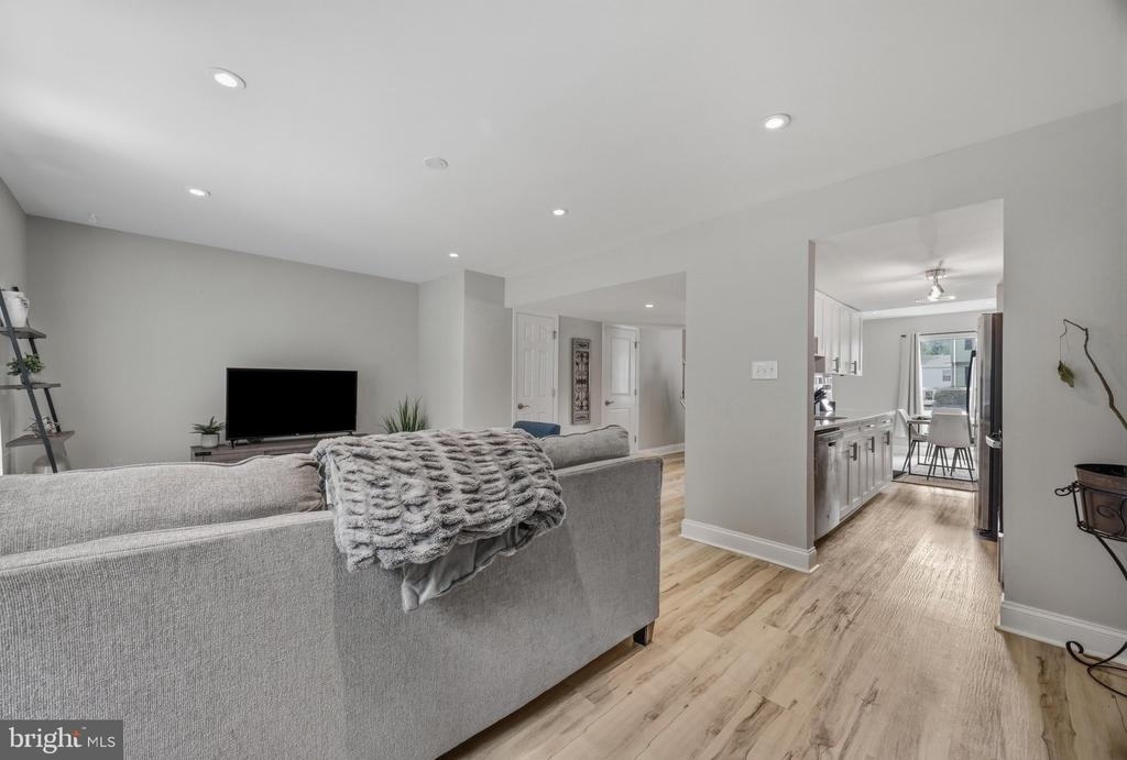 7110 Marbury Court - Photo 15