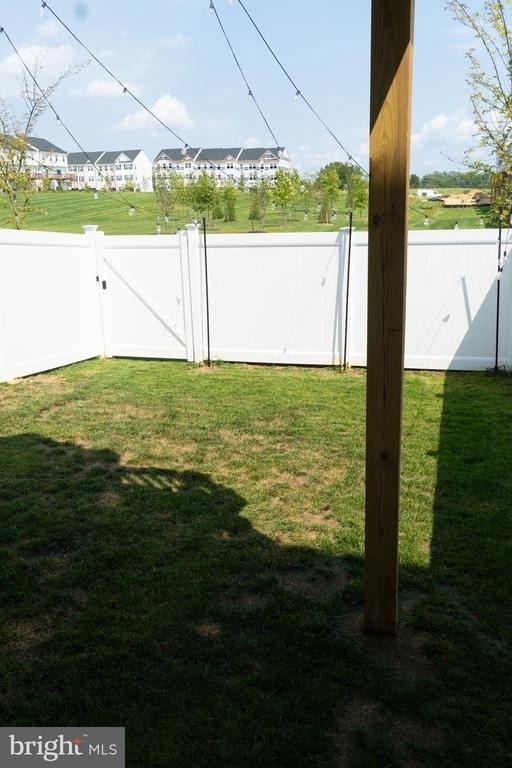 16642 Green Glade Dr - Photo 3