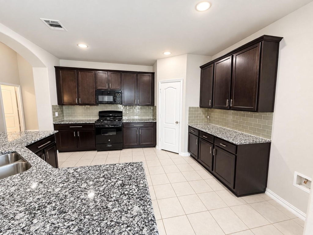 6050 Malta Cir - Photo 6