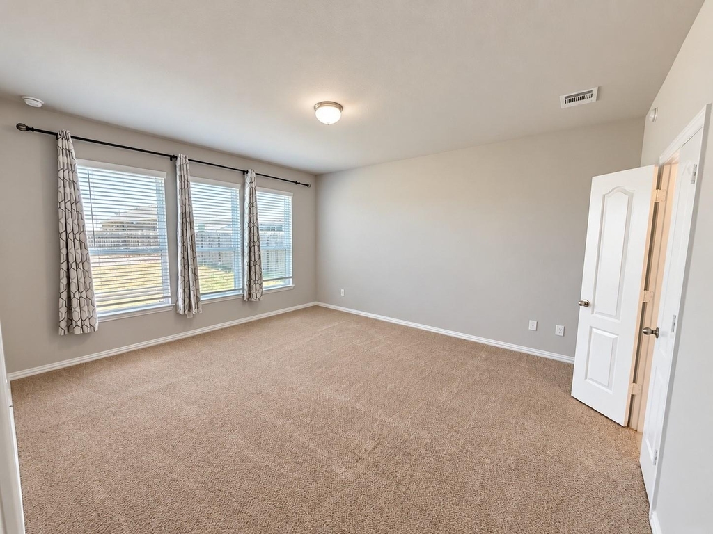 6050 Malta Cir - Photo 10