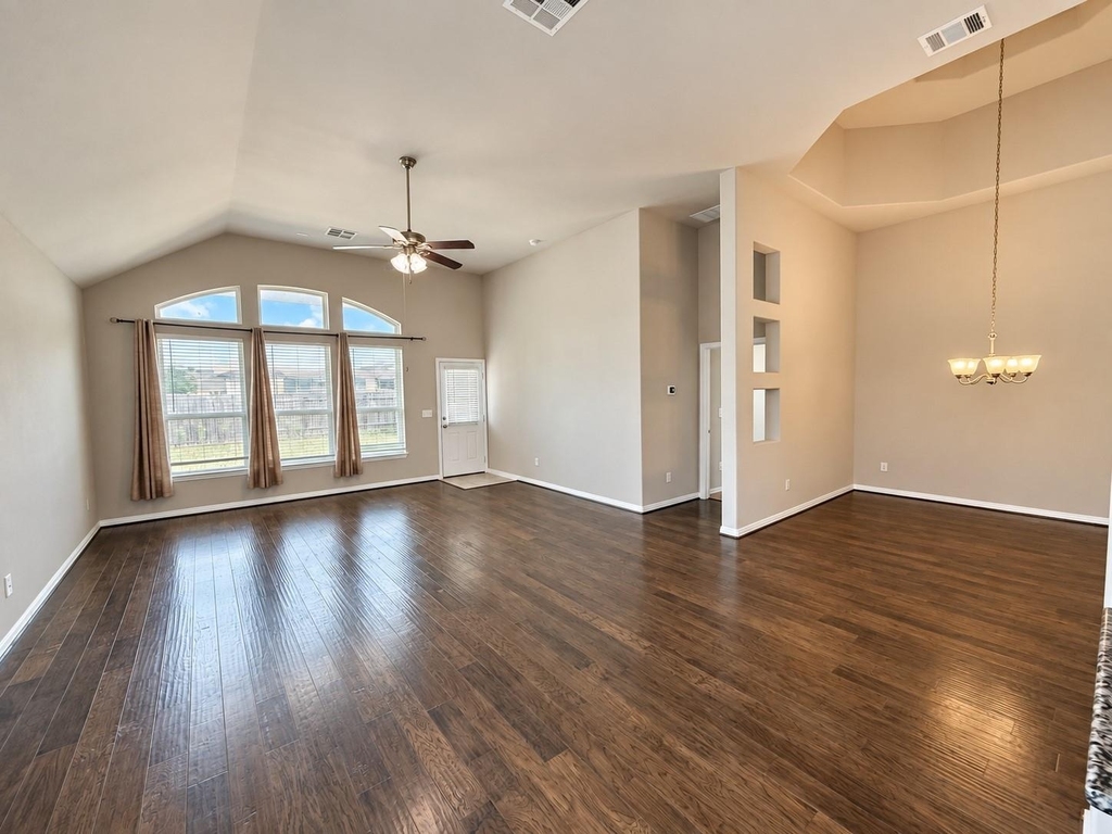 6050 Malta Cir - Photo 9