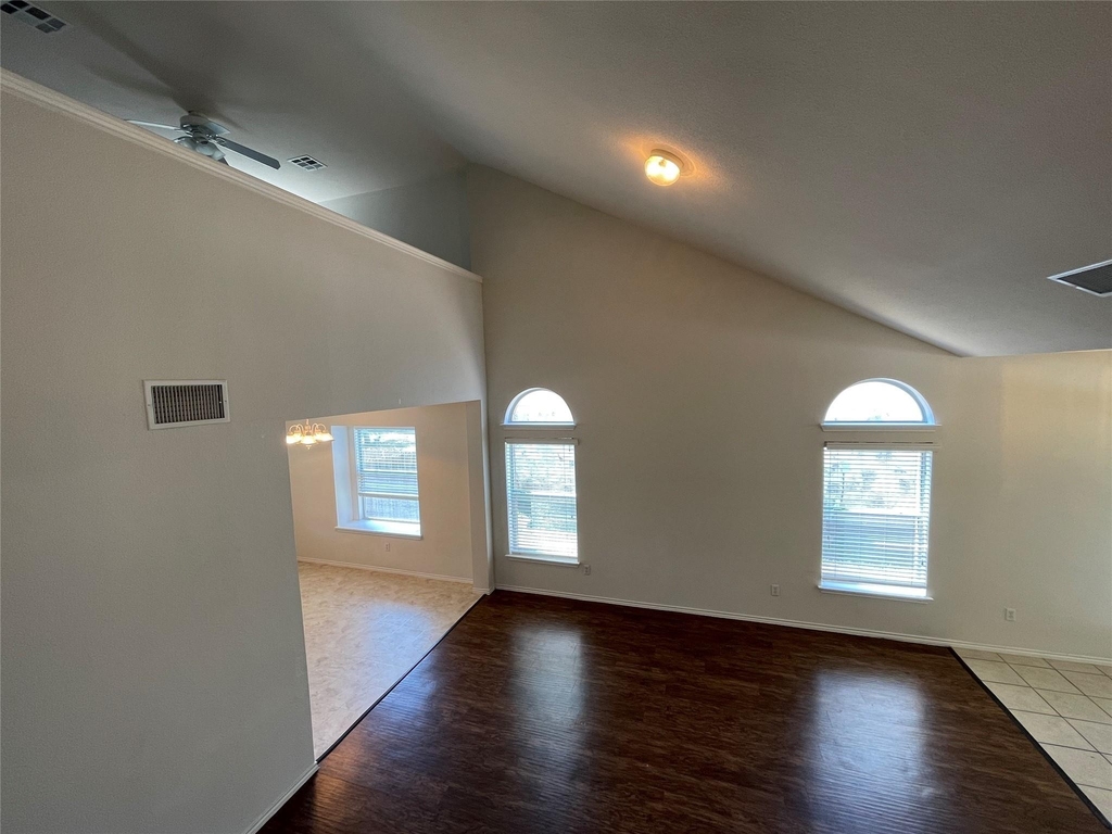 3830 Castle Rock Cv - Photo 4