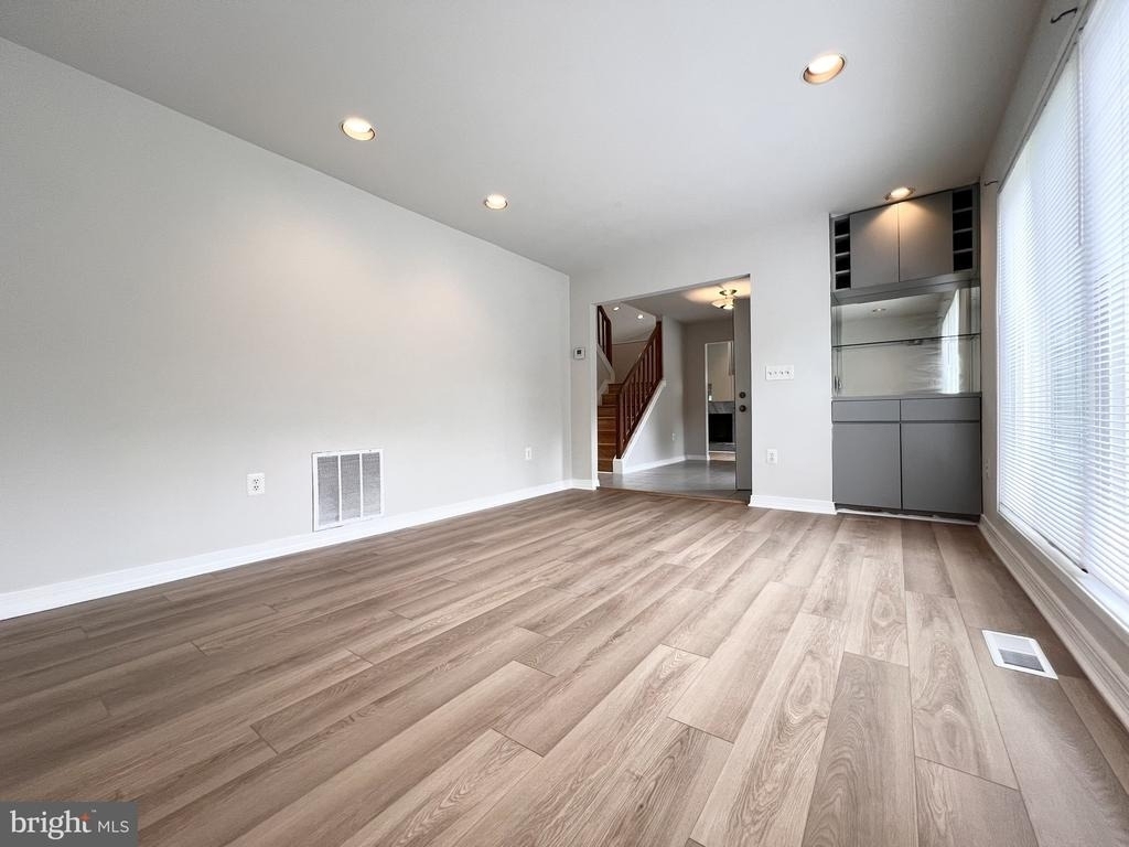 10901 Broad Green Terrace - Photo 9