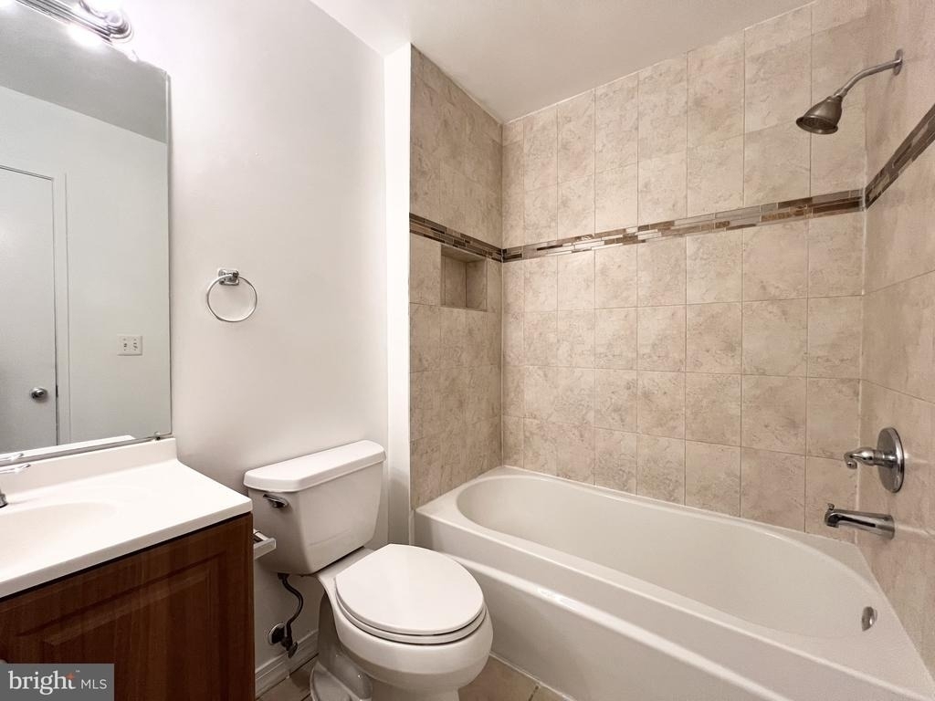 10901 Broad Green Terrace - Photo 36