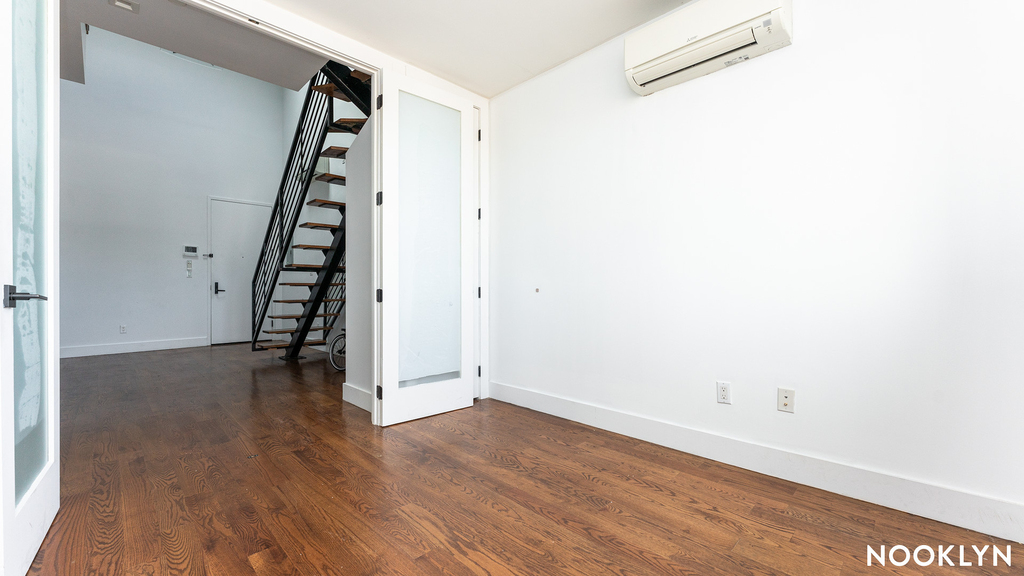 1784 Broadway - Photo 15
