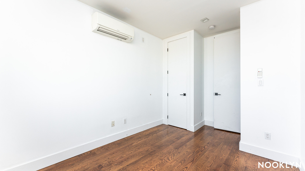 1784 Broadway - Photo 12