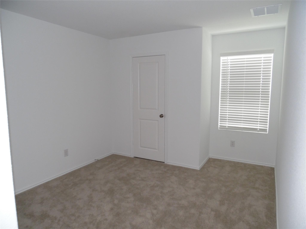 2307 Tornado Aly - Photo 12