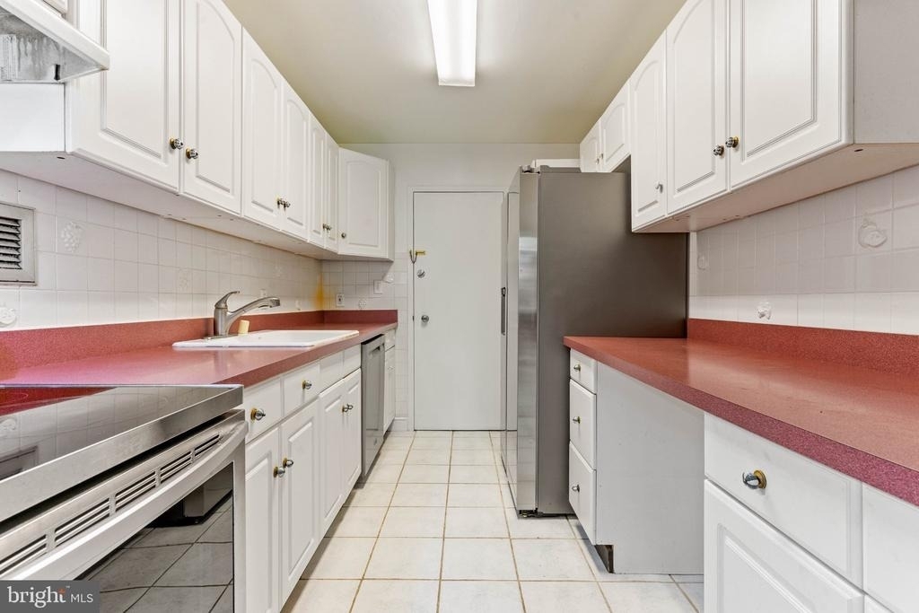 7505 Democracy Boulevard - Photo 5