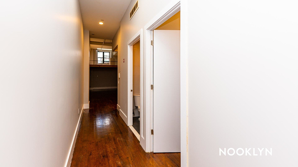70 Kosciuszko St - Photo 11
