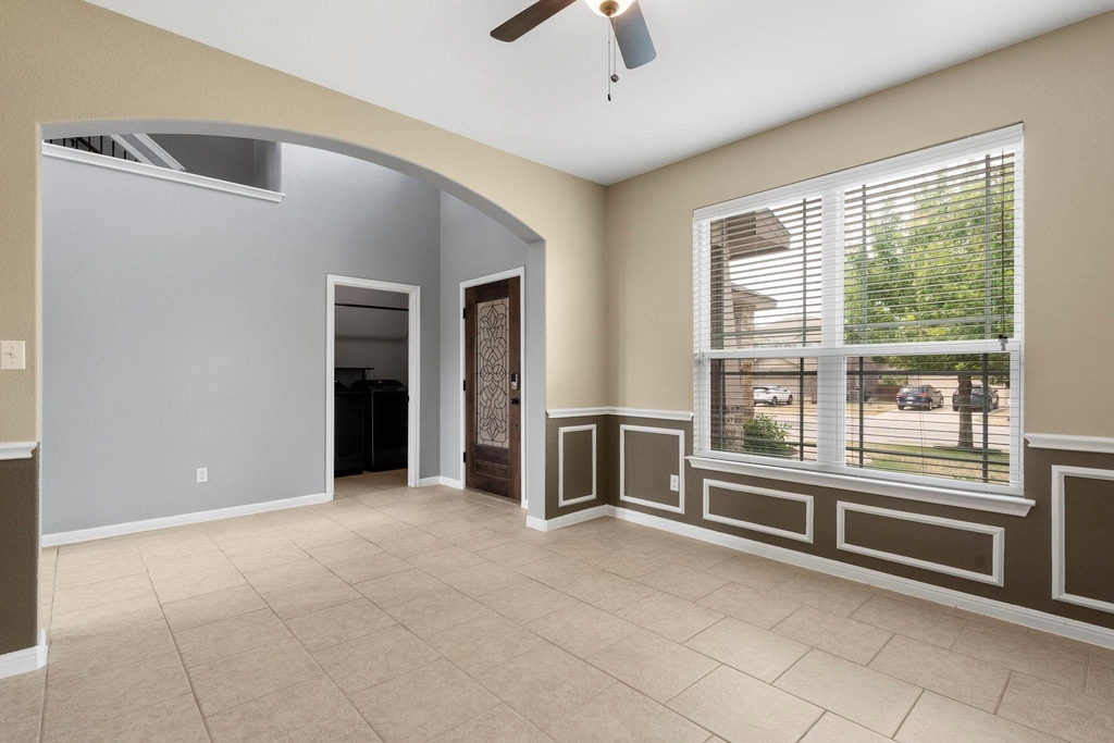 8525 Reggio St - Photo 12