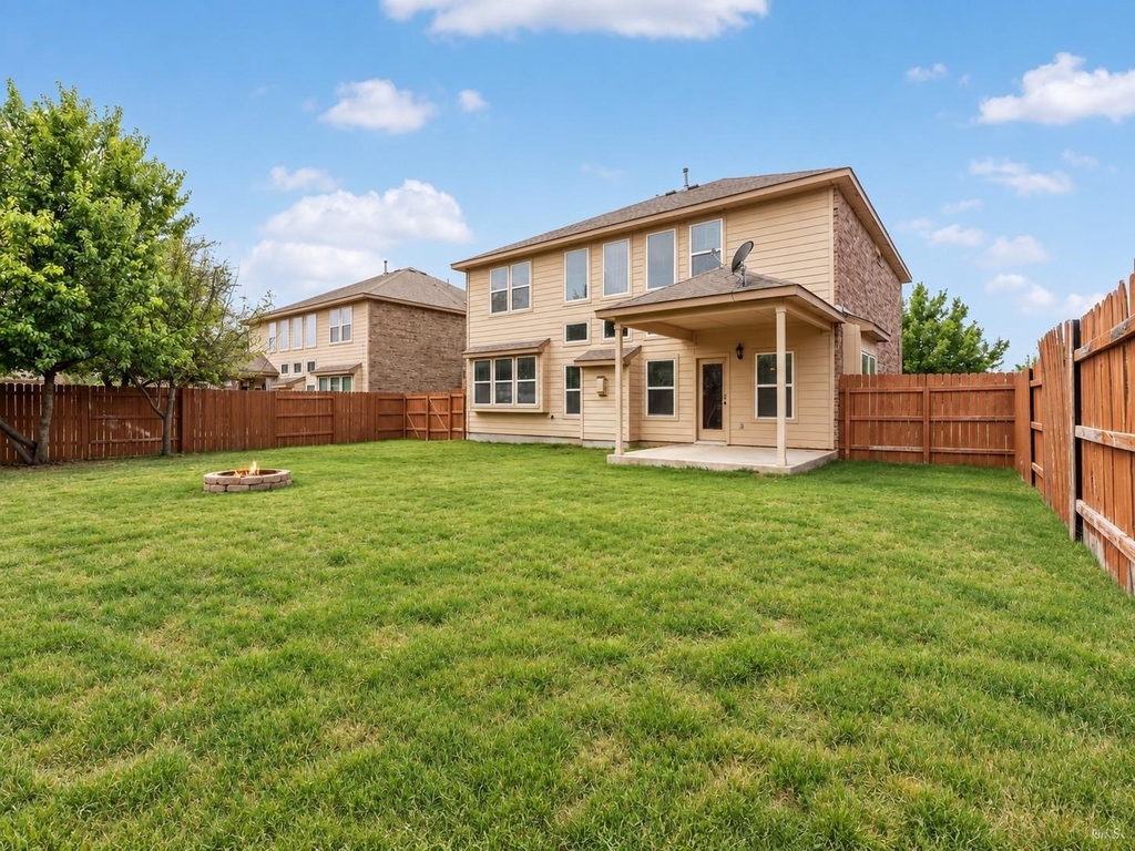 8525 Reggio St - Photo 32