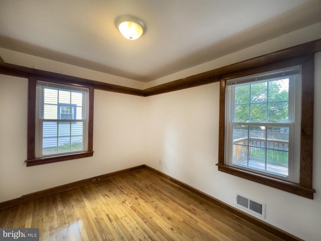3515 Nimitz Road - Photo 7
