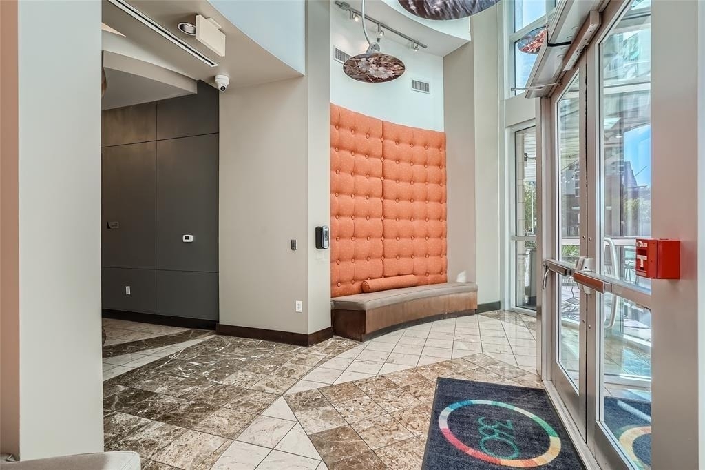 360 Nueces St - Photo 11
