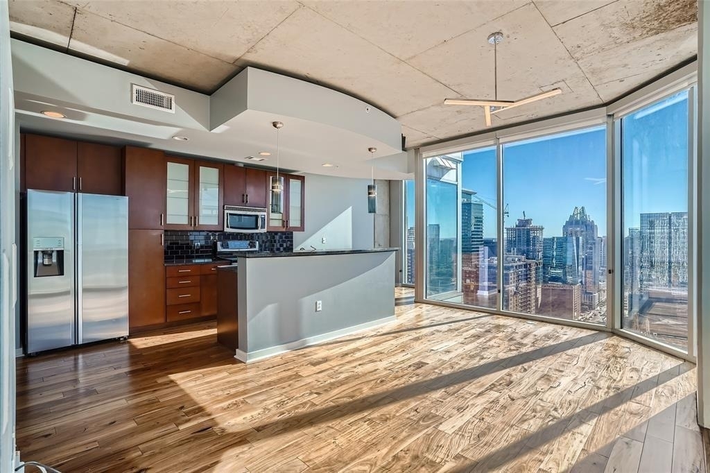 360 Nueces St - Photo 3