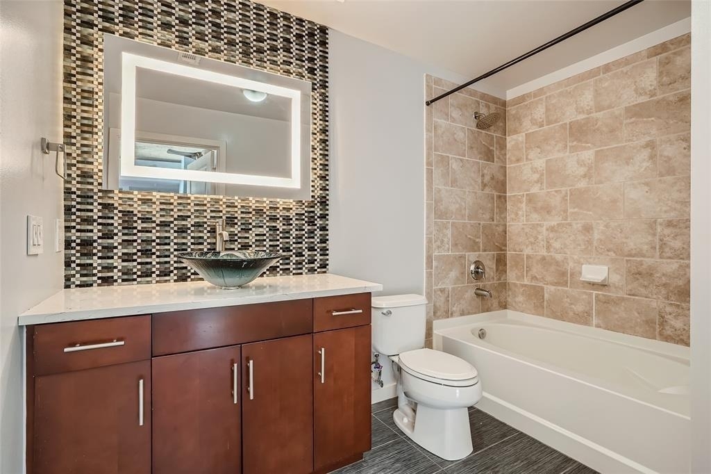 360 Nueces St - Photo 21