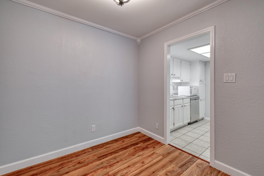 8210 Bent Tree Rd - Photo 9