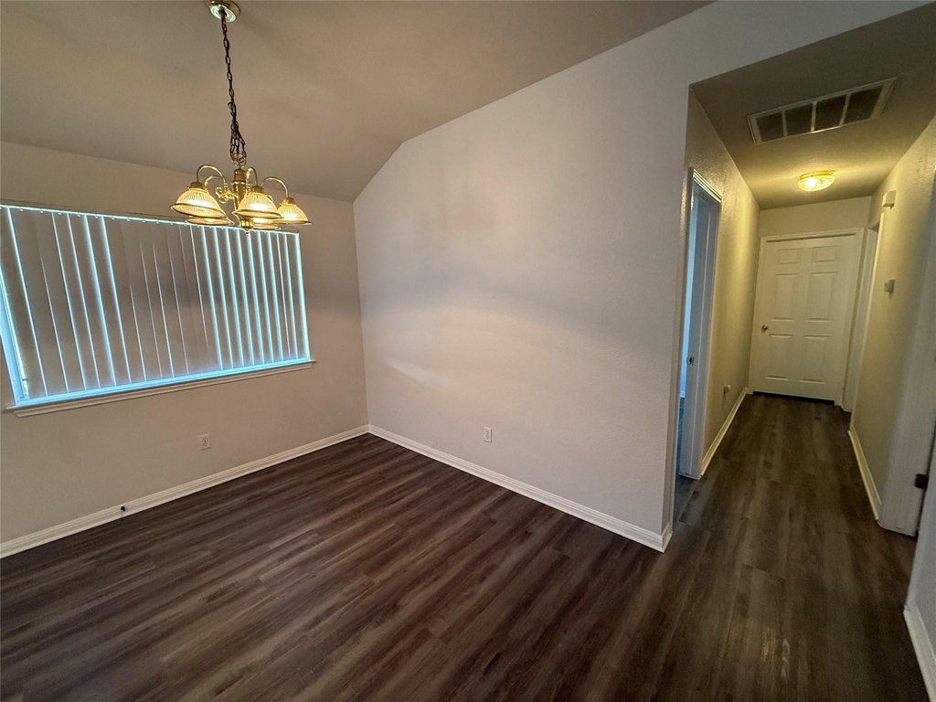 8713 Talyne Chaise Cir - Photo 3
