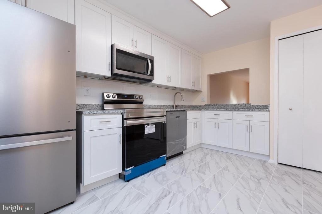 9752 Early Spring Way - Photo 2