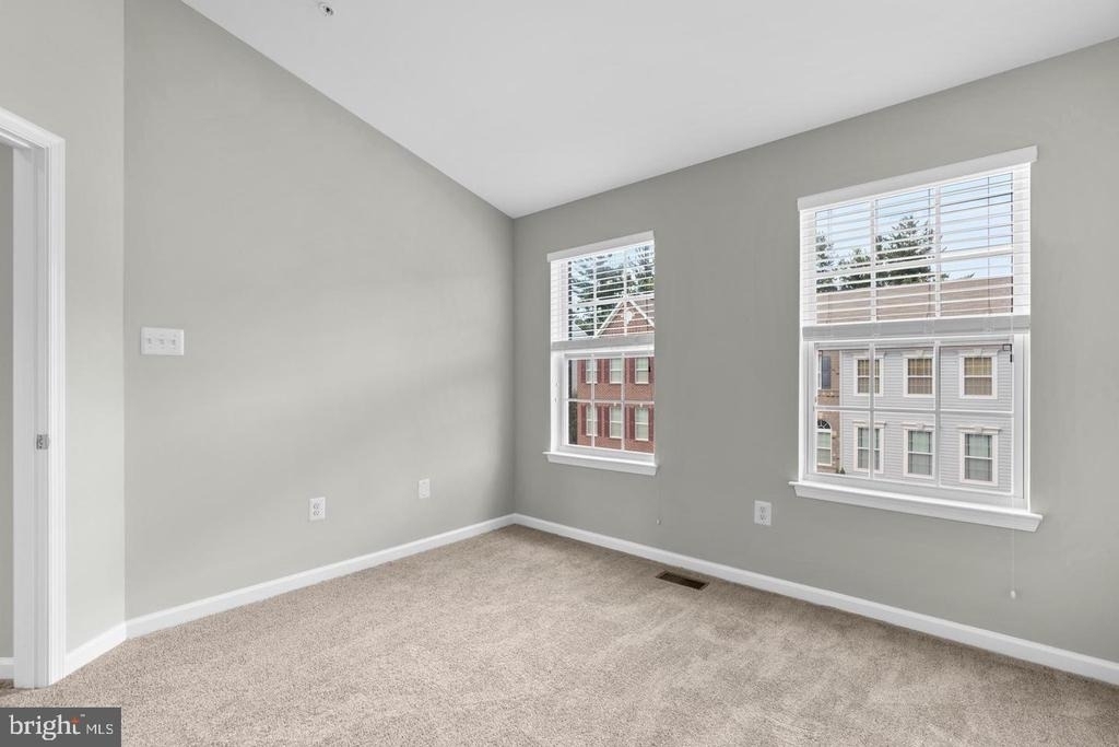 6704 Saw Mill Court - Photo 32