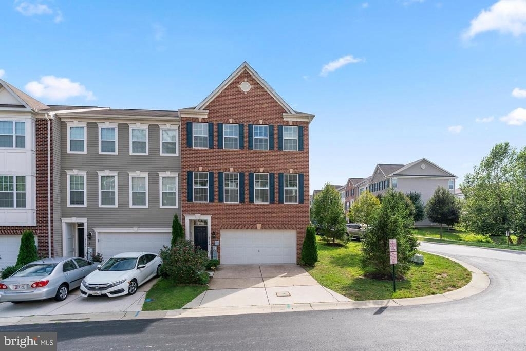 6704 Saw Mill Court - Photo 0