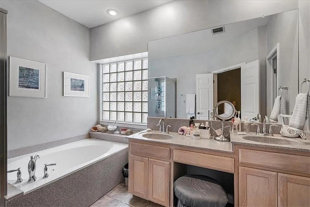1006 Oaklands Dr - Photo 16