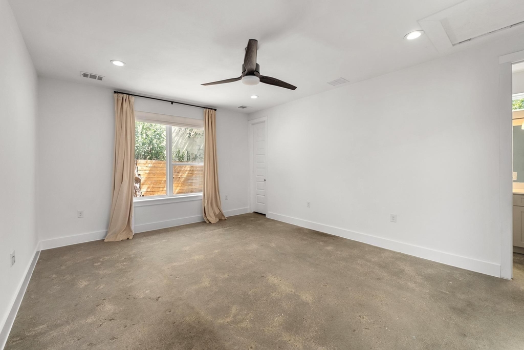 6503 Felix Ave - Photo 9