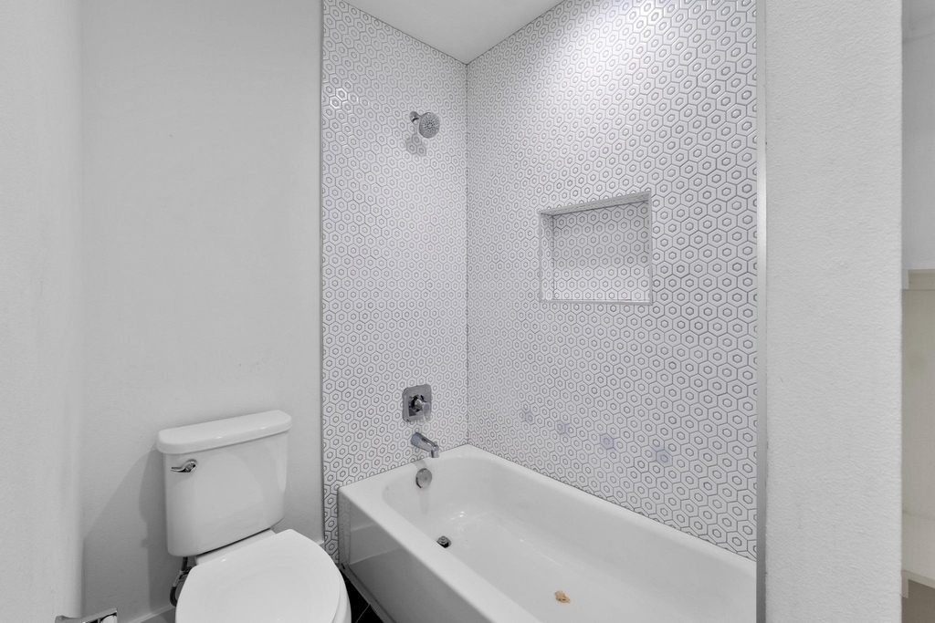6503 Felix Ave - Photo 17