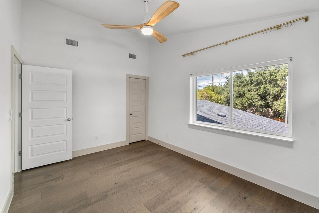 6503 Felix Ave - Photo 15