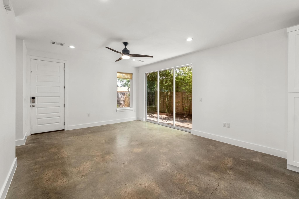 6503 Felix Ave - Photo 6