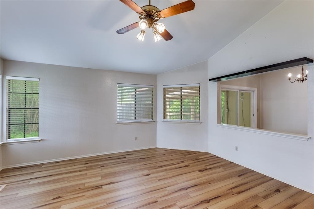 1121 Peggotty Pl - Photo 7