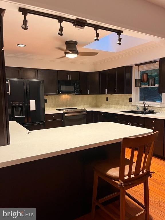 8677 Valley Drive - Photo 4