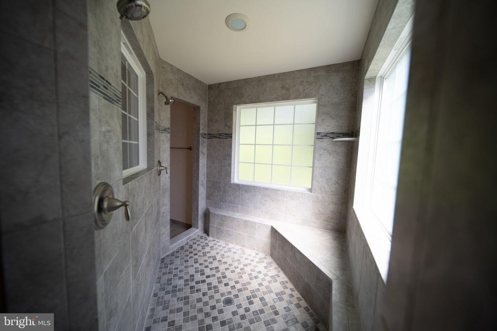 7356 Tottenham Drive - Photo 16