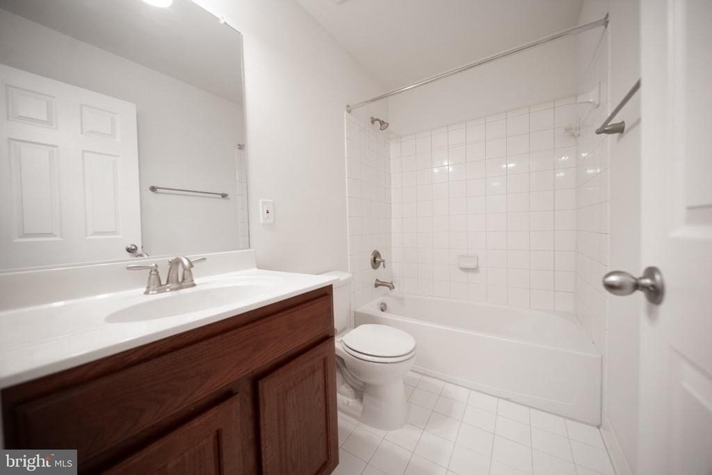 7356 Tottenham Drive - Photo 32
