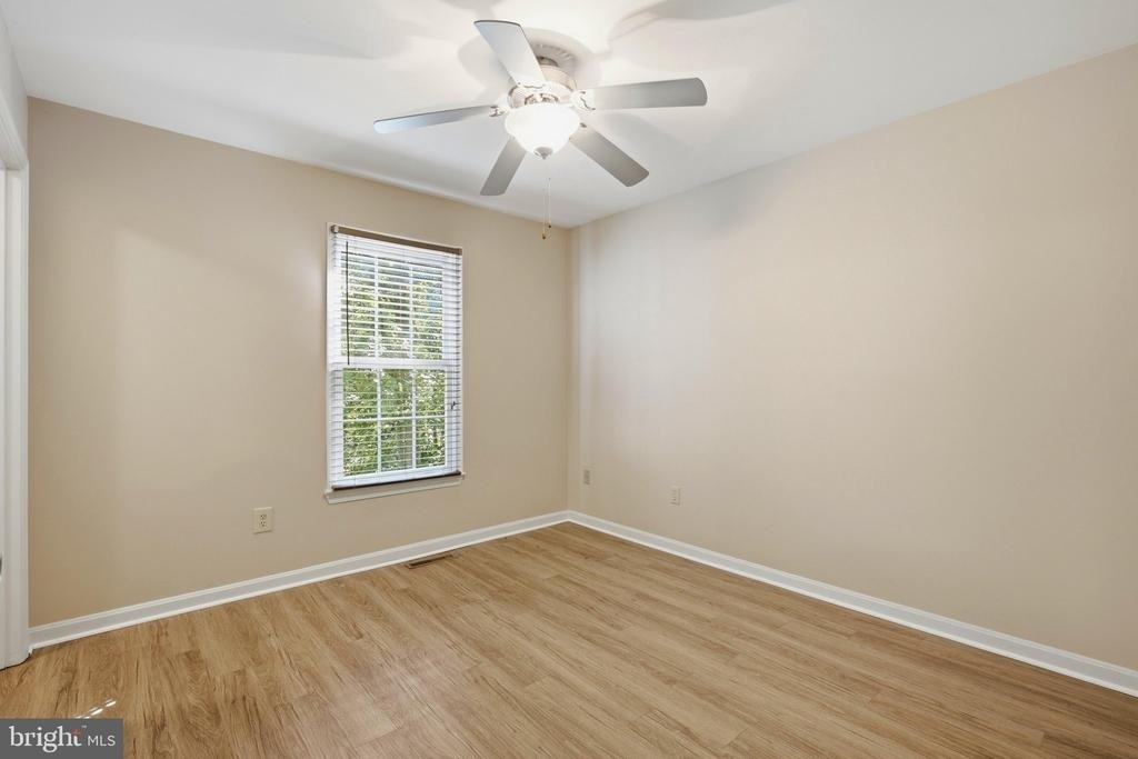 427 Lessin Drive - Photo 23