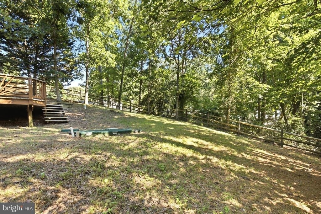 427 Lessin Drive - Photo 38