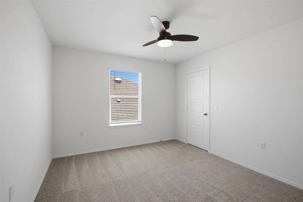 4605 Colmar Dr - Photo 23
