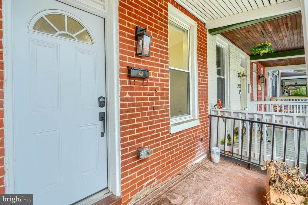 3435 Hickory Avenue - Photo 2